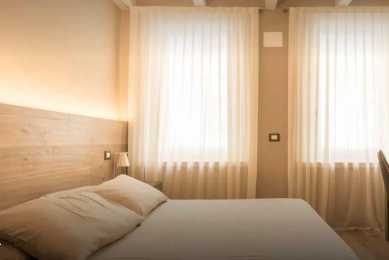 Accademia 21 Bed and Breakfast Mantova Bed & Breakfast
